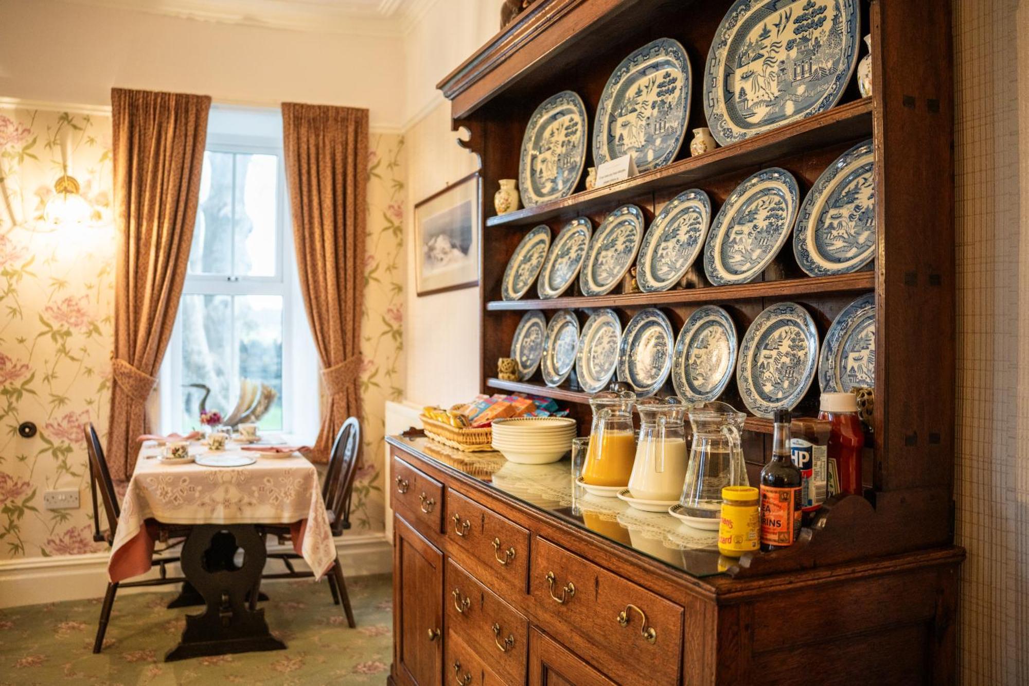 Gwrach Ynys Country Guest House Харлех Экстерьер фото