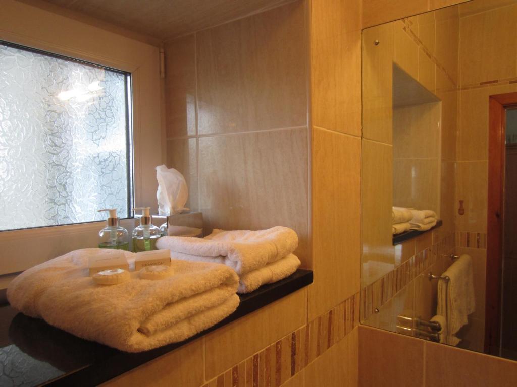 Gwrach Ynys Country Guest House Харлех Номер фото